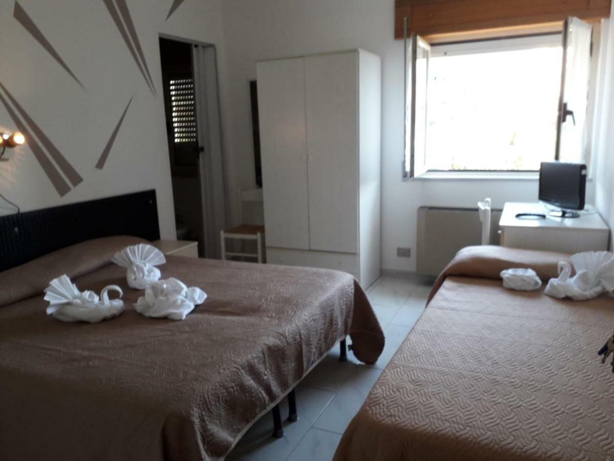Hotel Santa Caterina Gizzeria Esterno foto