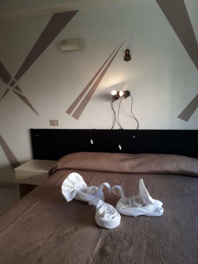 Hotel Santa Caterina Gizzeria Esterno foto